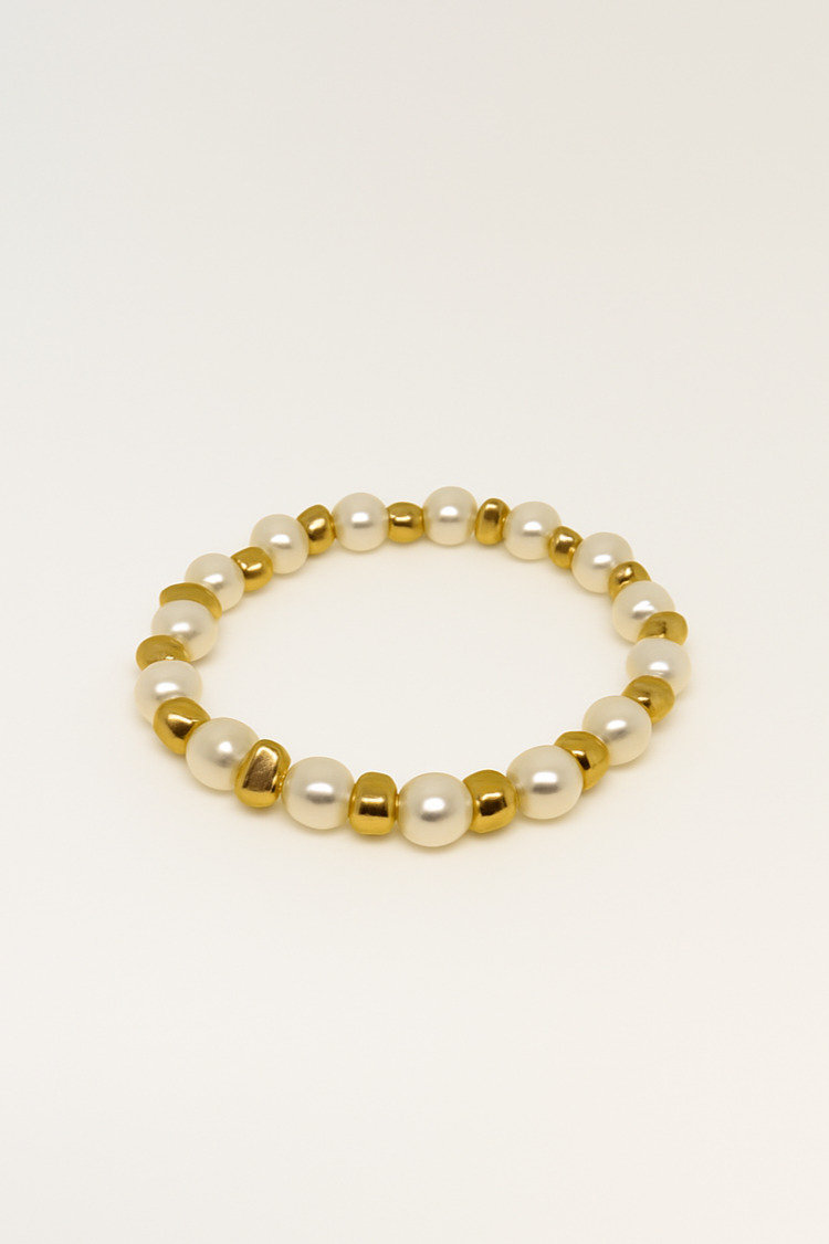 Elegant Faux Pearl Beaded Bracelet
